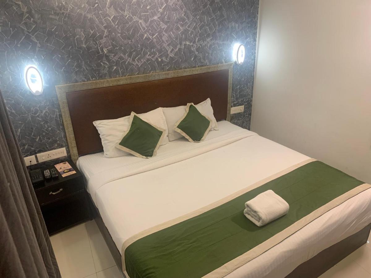 Hotel Greenlife Kochi Eksteriør bilde